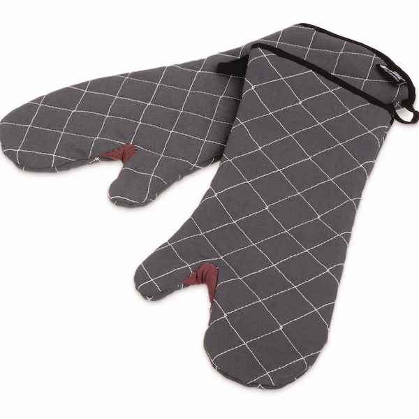 San Jamar Bestguard Oven Mitt, 17 in., WebGuard Plus Fabric, Black, Pair 800FG17-BK - main